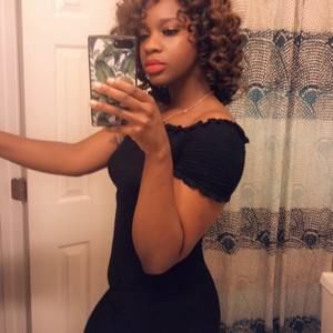 Meet your Posher, Brittany